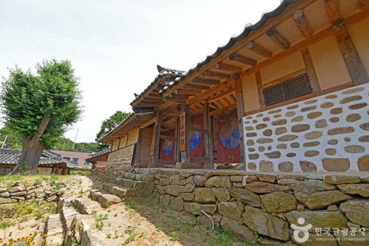아산향교 여행 추천 - 메고지고
