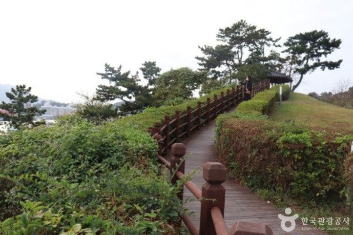 이순신공원 여행 추천 - 메고지고