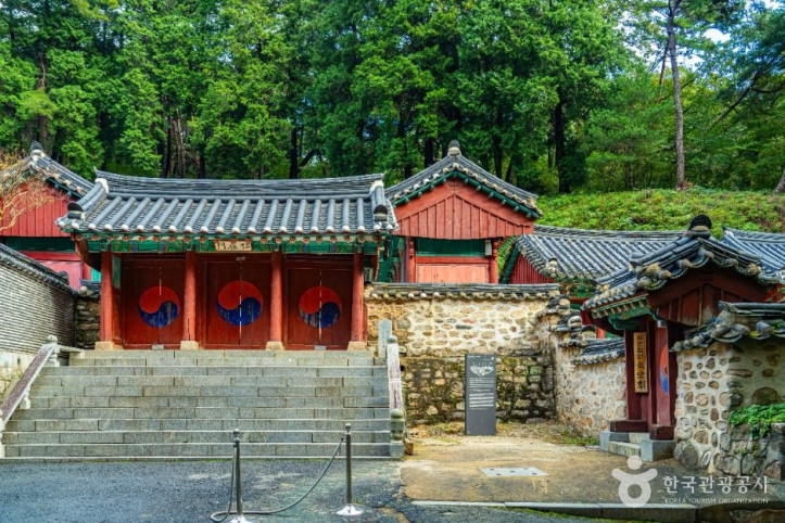 동학사(공주) 여행 추천 - 메고지고