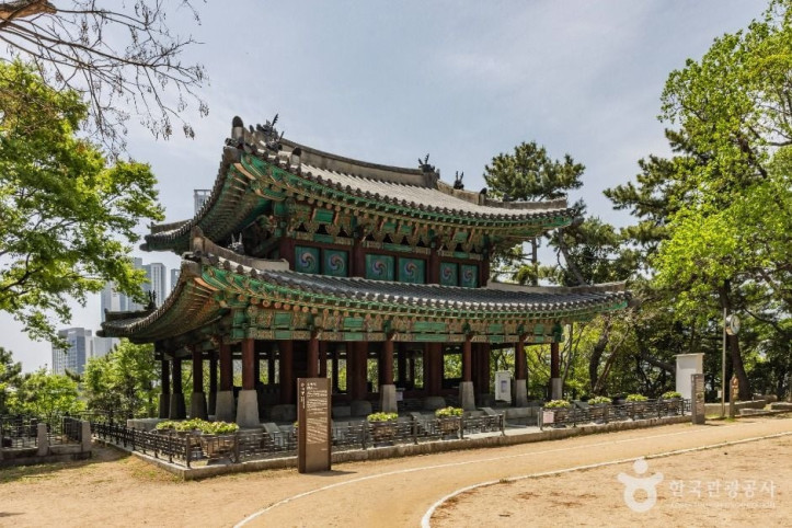 부산진성공원 여행 추천 - 메고지고