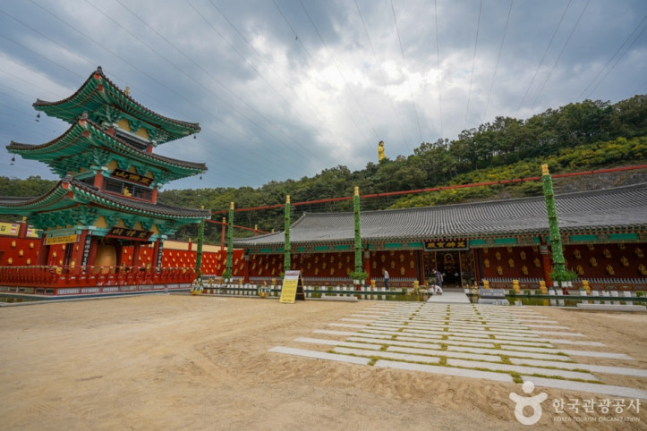 만불사(영천) 여행 추천 - 메고지고