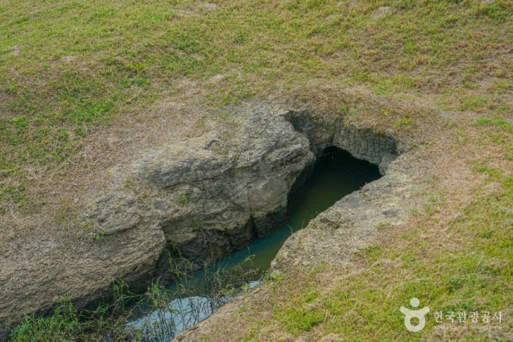 수산제역사공원 여행 추천 - 메고지고