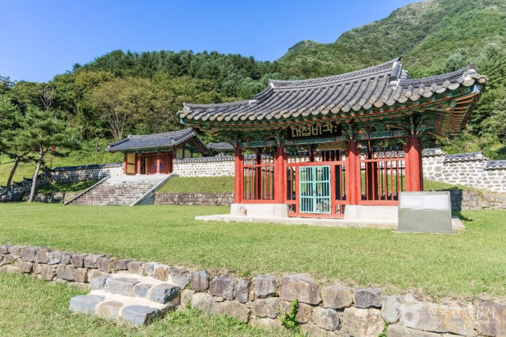 권율장군 이치대첩비 여행 추천 - 메고지고