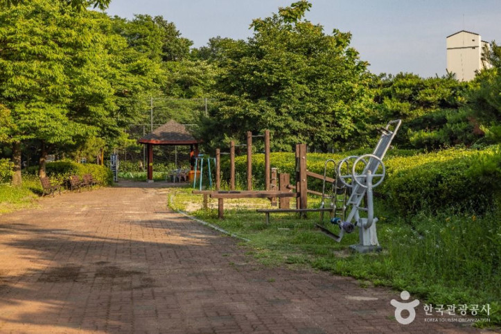 원적산체육공원 여행 추천 - 메고지고