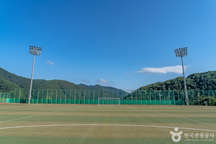 남면생활체육공원 여행 추천 - 메고지고