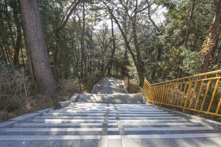 제황산공원 여행 추천 - 메고지고