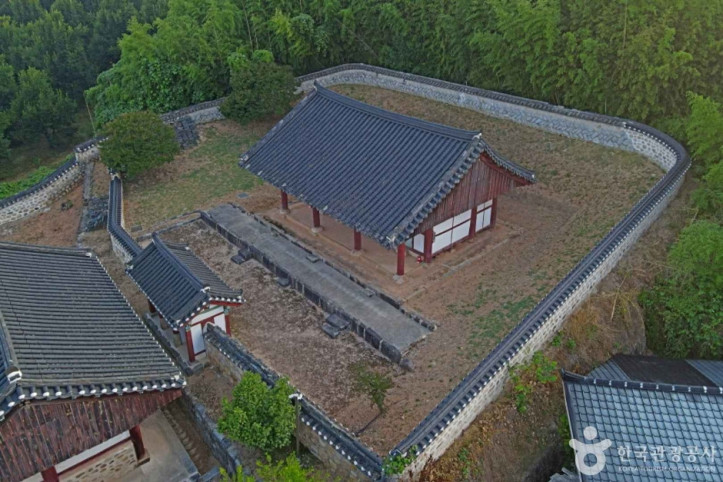 은진향교 대성전 여행 추천 - 메고지고