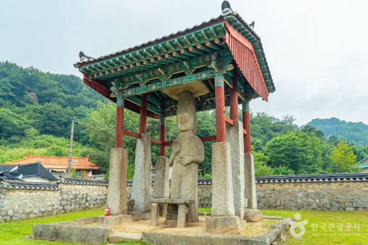 매산리석불입상 여행 추천 - 메고지고
