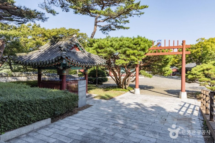 통영 한산도 이충무공 유적 여행 추천 - 메고지고