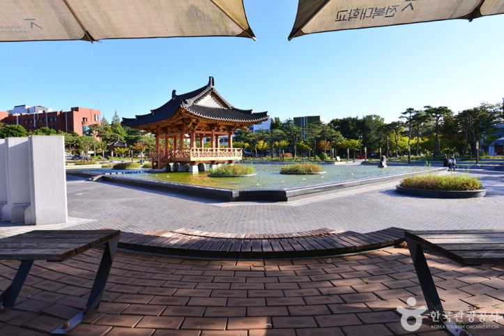 전북대학교 문회루 여행 추천 - 메고지고