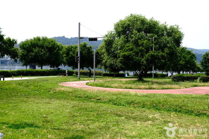 광나루자전거공원 여행 추천 - 메고지고