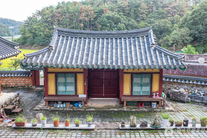 금산서원 여행 추천 - 메고지고