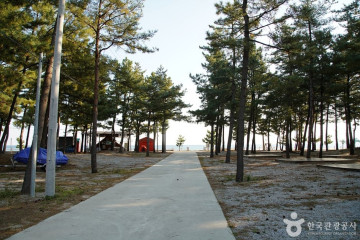 잔교리해수욕장 여행 추천 - 메고지고