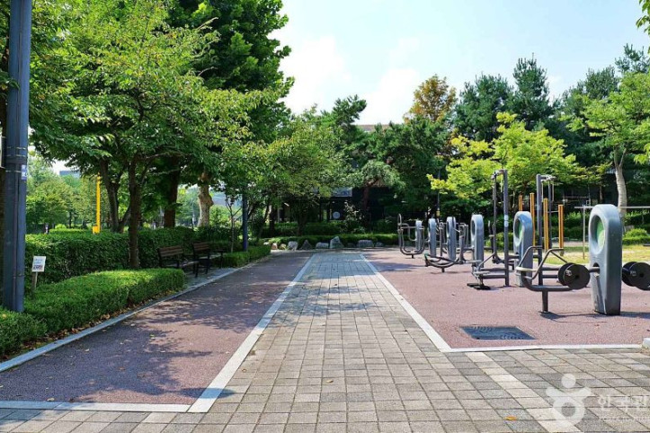 은곡마을공원 여행 추천 - 메고지고