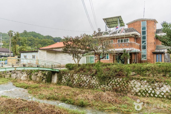 홍도마을 여행 추천 - 메고지고