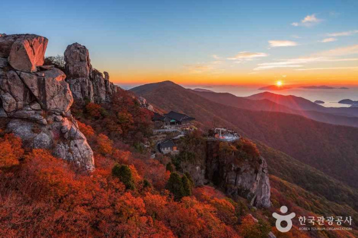 금산 보리암(남해) 여행 추천 - 메고지고