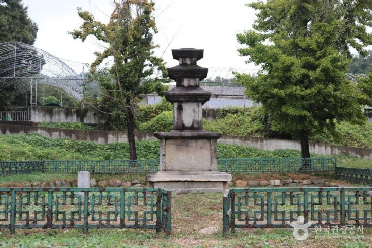 신창리삼층석탑 여행 추천 - 메고지고