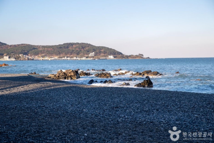 주전몽돌해변 여행 추천 - 메고지고