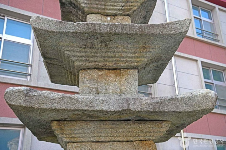 순화리 삼층석탑 여행 추천 - 메고지고