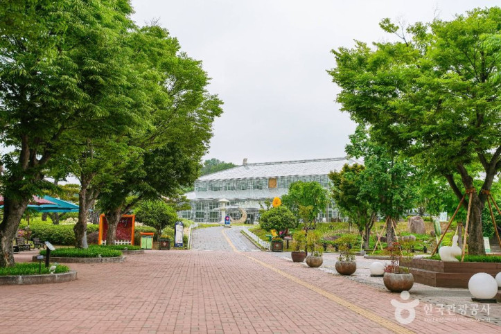 경주 동궁원 여행 추천 - 메고지고