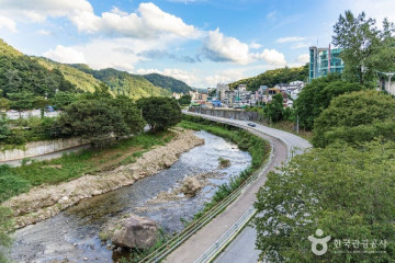 구곡폭포 여행 추천 - 메고지고