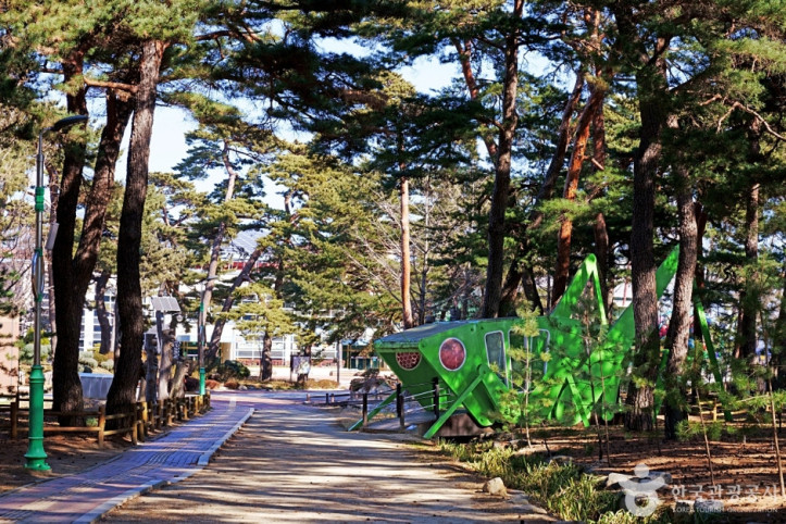 울진 왕피천 공원 여행 추천 - 메고지고