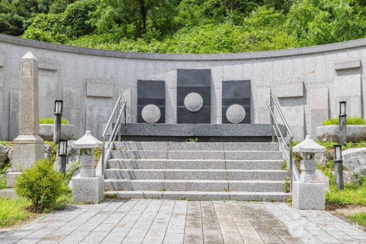 인천가족공원 외국인묘지 여행 추천 - 메고지고