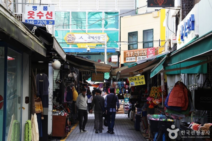 용두산 자갈치 관광특구 여행 추천 - 메고지고