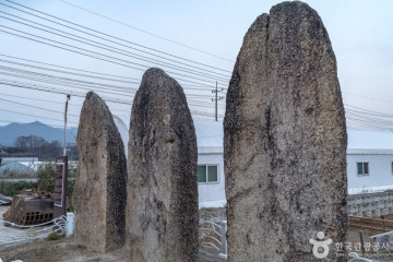 문수산마애보살상 여행 추천 - 메고지고