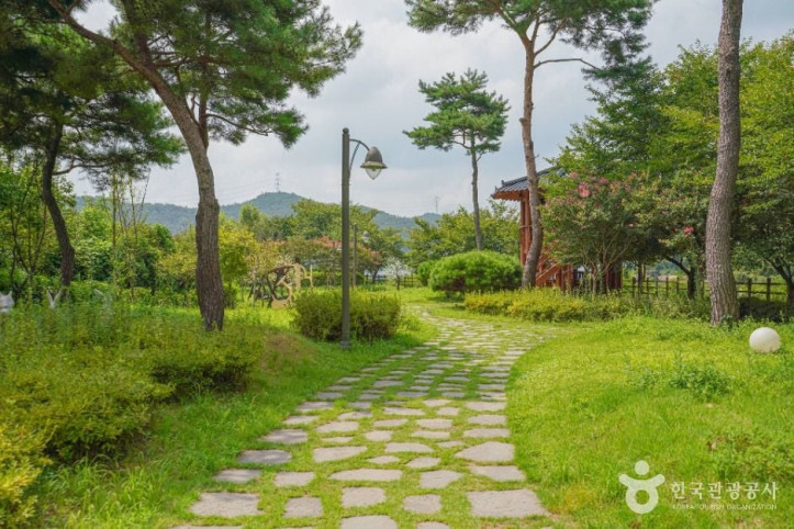 금평저수지 여행 추천 - 메고지고