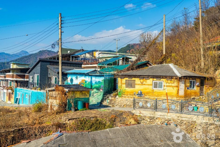 단양 단성벽화마을 여행 추천 - 메고지고