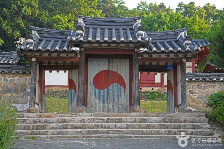직산향교 여행 추천 - 메고지고