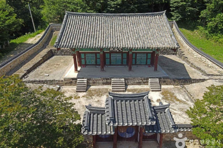 연산향교 대성전 여행 추천 - 메고지고
