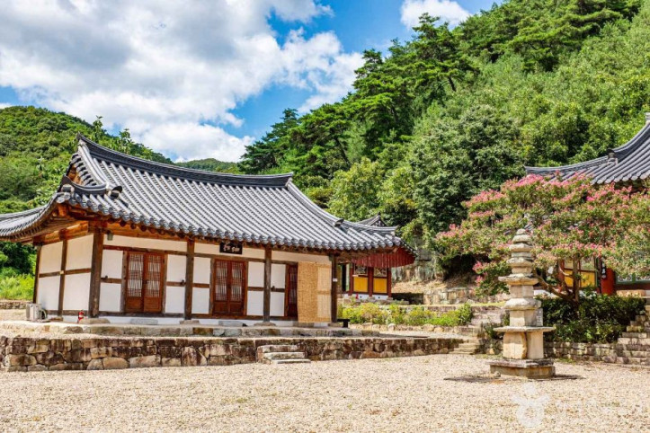 옥련사(의성) 여행 추천 - 메고지고