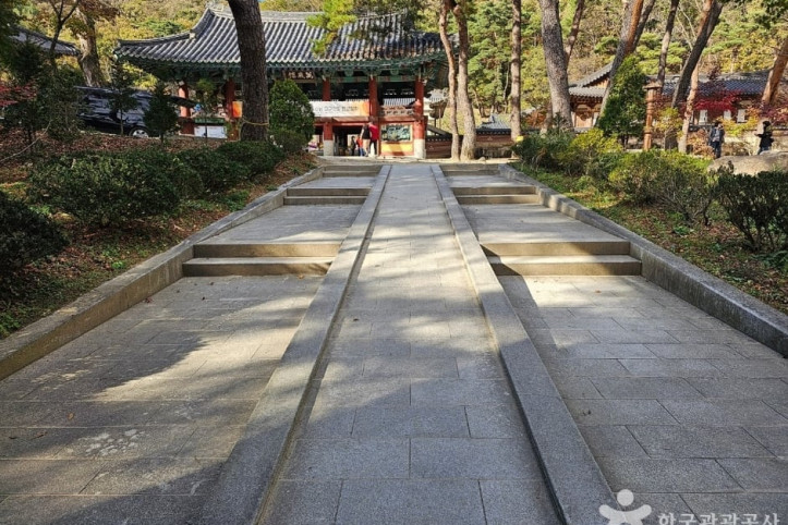 직지사 여행 추천 - 메고지고