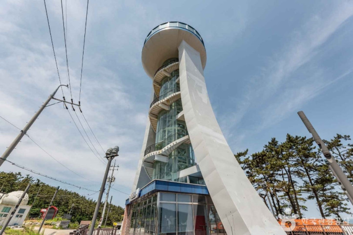 만리포전망타워 여행 추천 - 메고지고