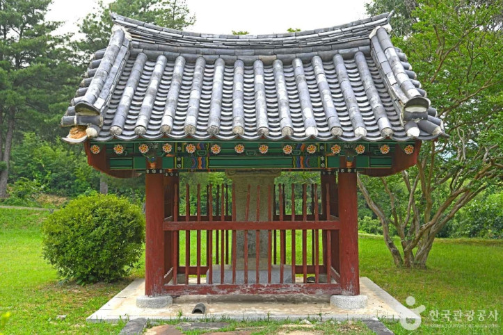 영동 추풍령 전적 및 장지현 순절비 여행 추천 - 메고지고