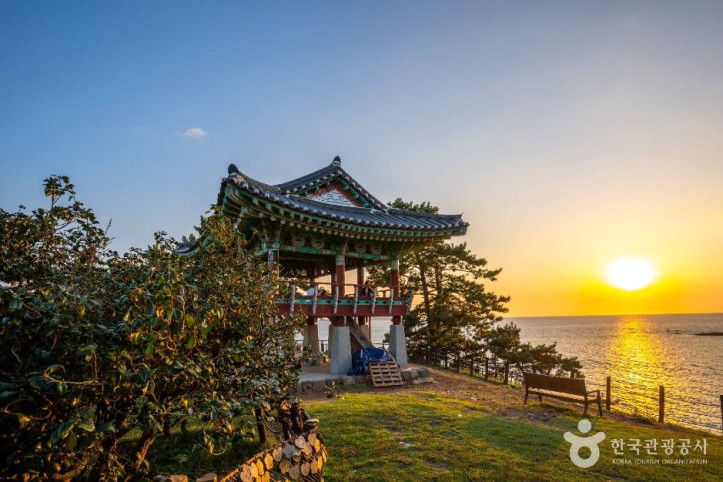 서천 동백정 여행 추천 - 메고지고