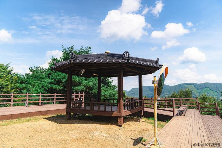 둔주봉 여행 추천 - 메고지고
