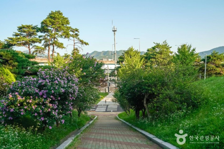 남산녹지공원 여행 추천 - 메고지고