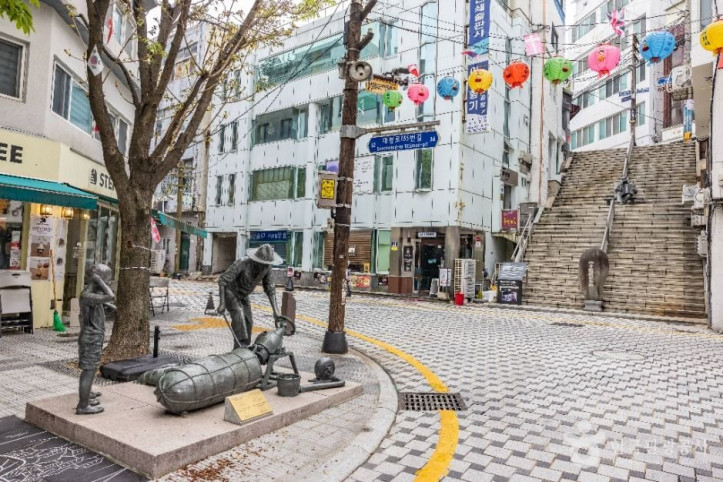 40계단 문화관광테마거리 여행 추천 - 메고지고