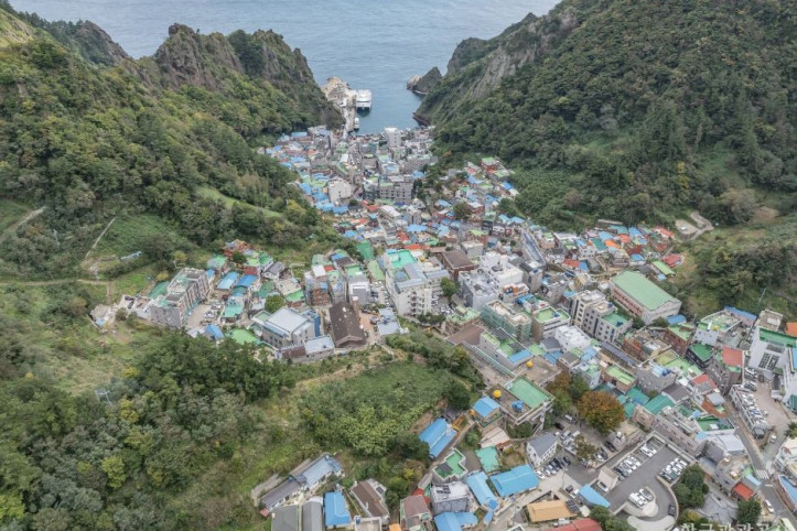 도동항 여행 추천 - 메고지고