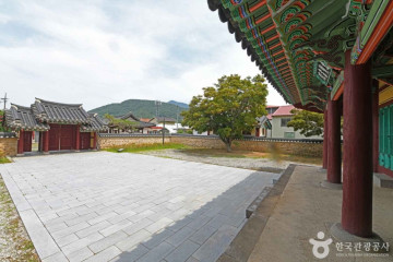 충현서원 여행 추천 - 메고지고