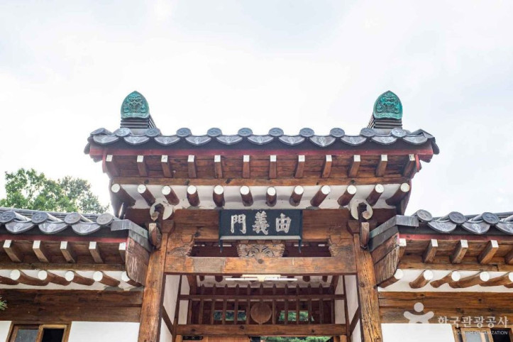 운양서원 여행 추천 - 메고지고