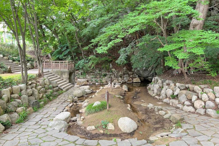 냉천공원 여행 추천 - 메고지고