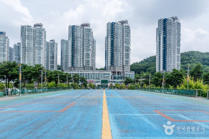 천안아산역 동광장 여행 추천 - 메고지고