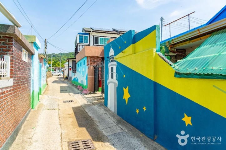 후포리 벽화마을 여행 추천 - 메고지고