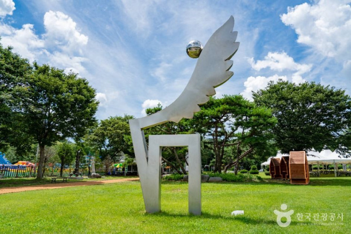 연기대첩비공원 여행 추천 - 메고지고