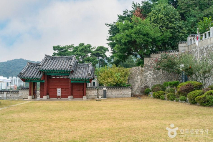국조전(칠곡) 여행 추천 - 메고지고