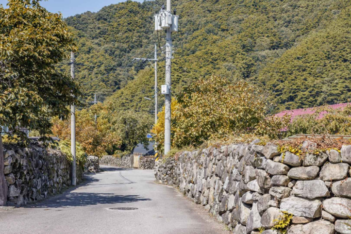 한밤마을 여행 추천 - 메고지고